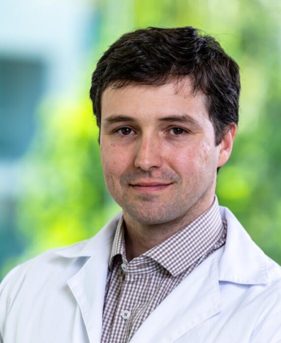 Dr Luciano Pereira
